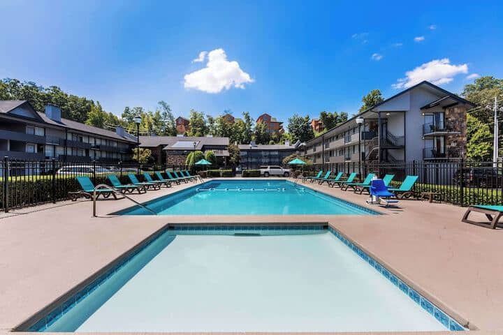 Pool 29 of 31